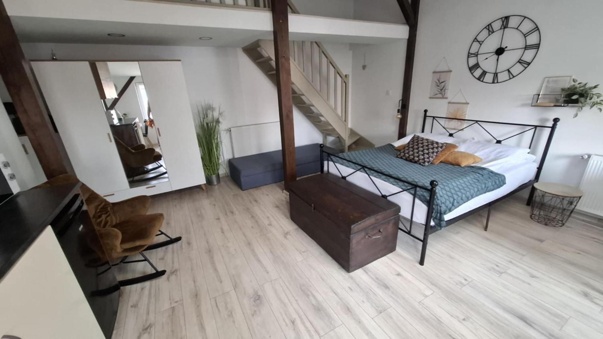 Attic Room เอลก์ ภายนอก รูปภาพ